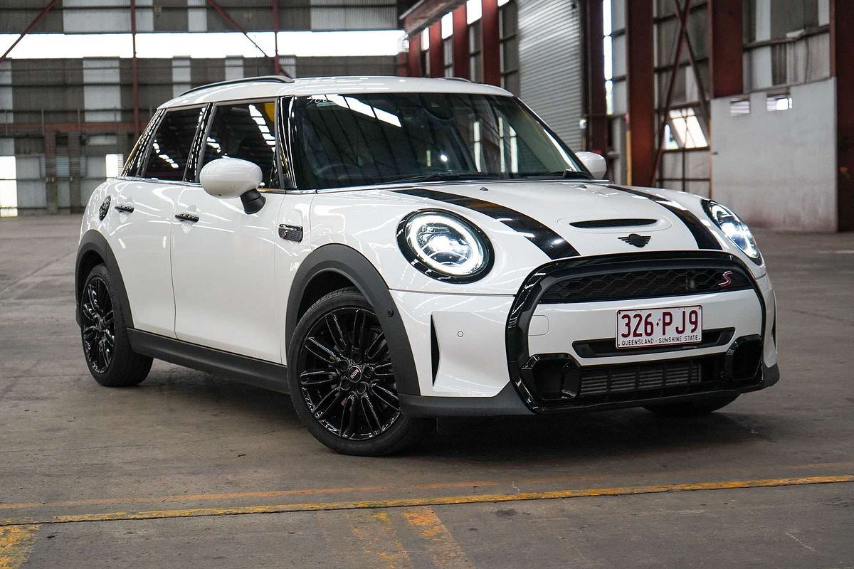 2023 MINI Hatch Cooper S Classic F55 LCI-2