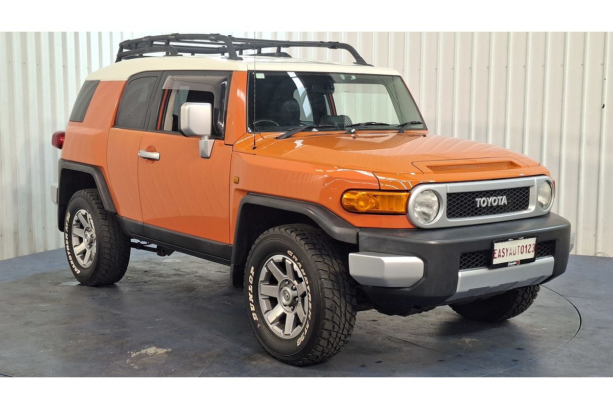 2014 Toyota FJ Cruiser GSJ15R