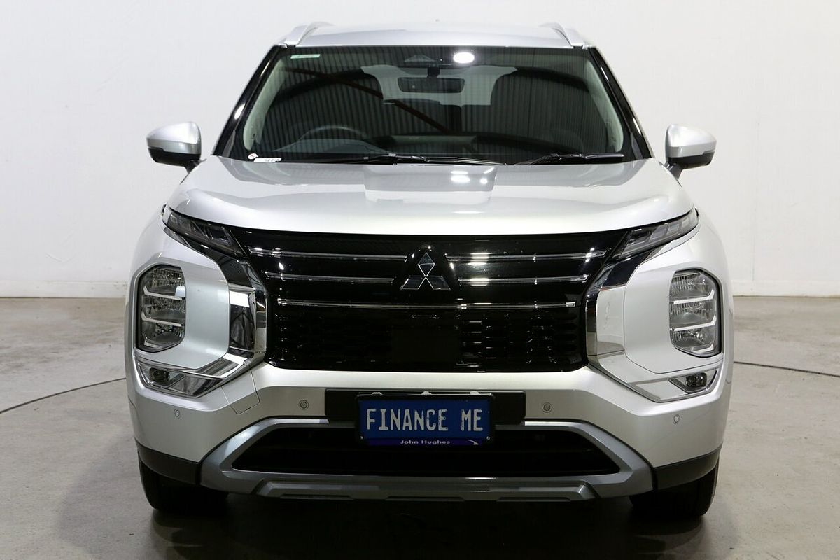 2025 Mitsubishi Outlander LS ZM