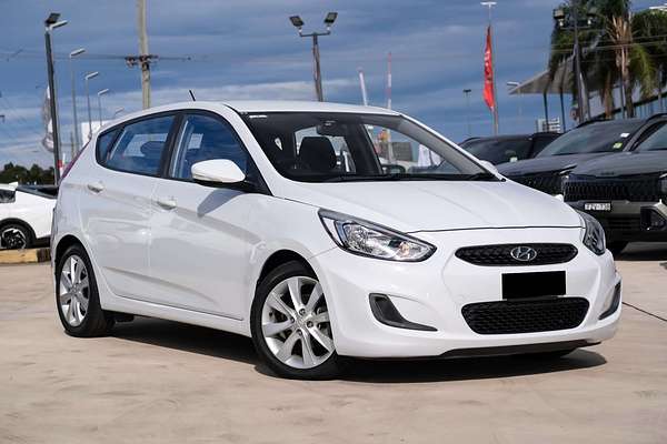 2017 Hyundai Accent Sport RB6