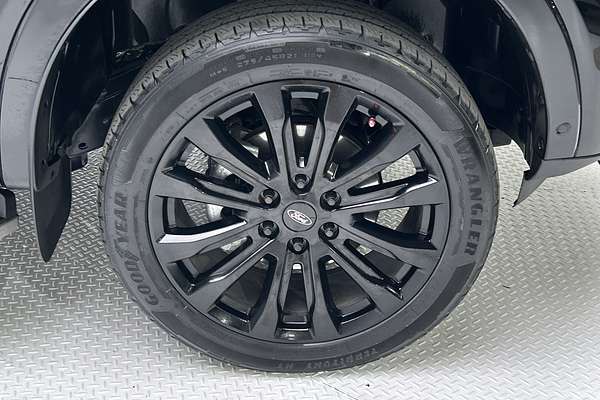 2023 Ford Everest Platinum 3.0L thumb-9