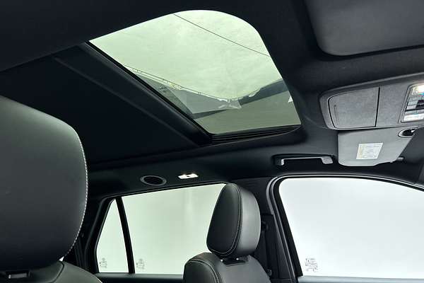 2023 Ford Everest Platinum 3.0L thumb-14