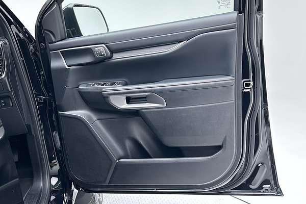 2023 Ford Everest Platinum 3.0L thumb-18