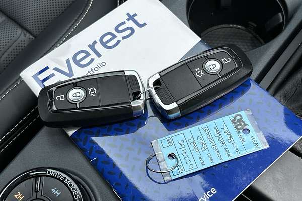 2023 Ford Everest Platinum 3.0L thumb-22