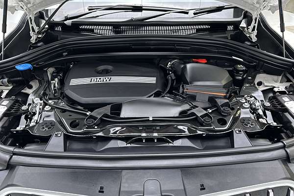2023 BMW X1 sDrive18i U11 thumb-10