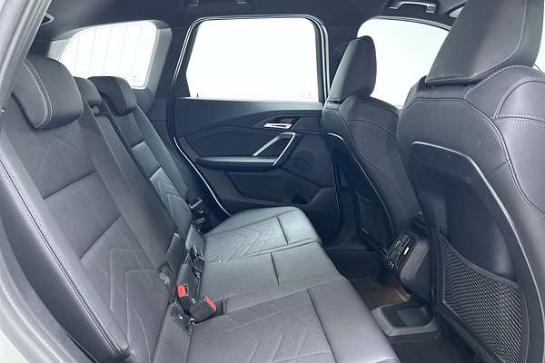 2023 BMW X1 sDrive18i U11 thumb-11
