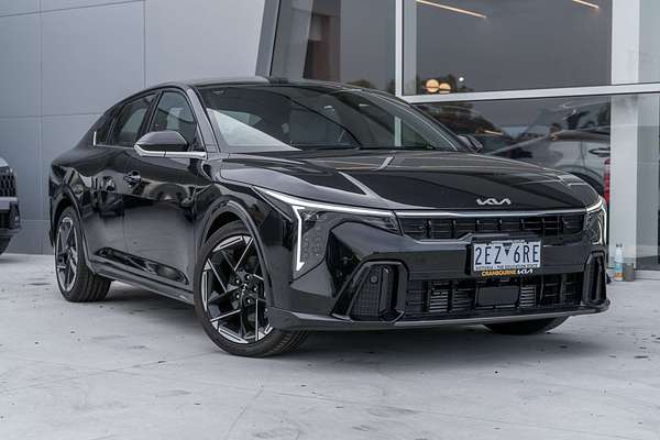 2025 Kia K4 GT-Line CL4m