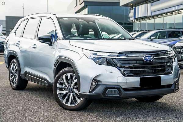 2025 Subaru Forester Hybrid Touring S6