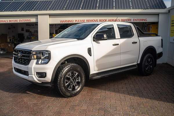 2024 Ford Ranger Black Edition 4X4 2.0L thumb-15