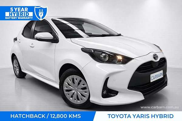 2023 Toyota YARIS 4WD HYBRID X MXPH15