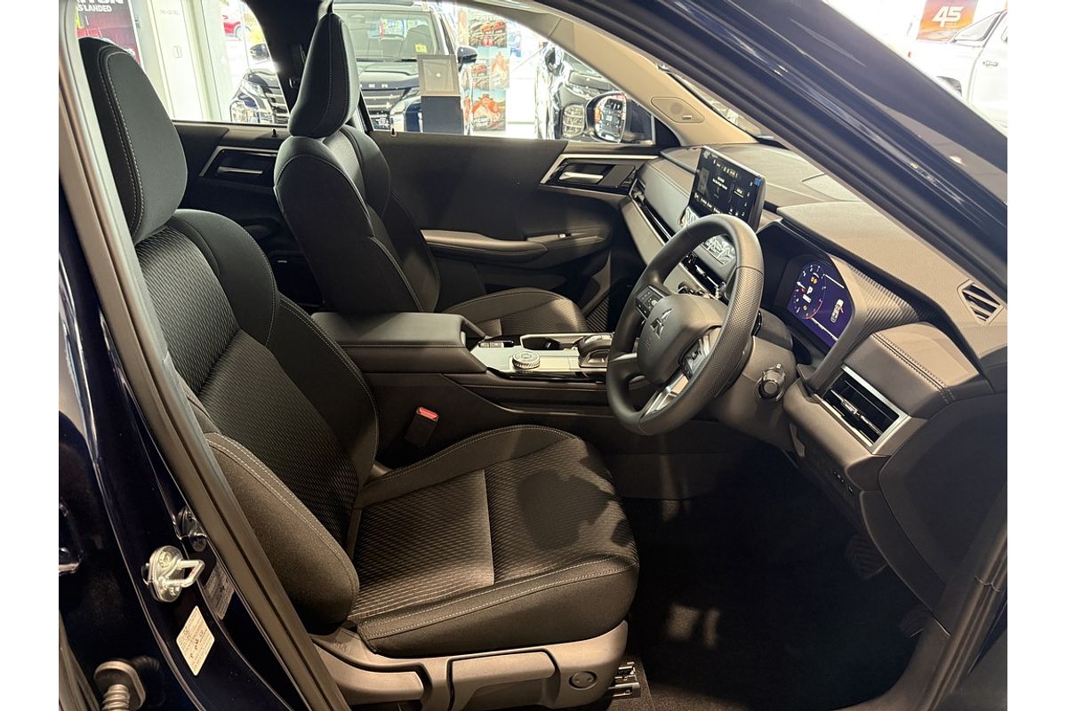 2026 Mitsubishi ZM Outlander ES 2.5L CVT 2WD 5ST