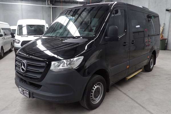 2023 Mercedes-Benz Sprinter 415 Transfer VS30 MWB Low Roof