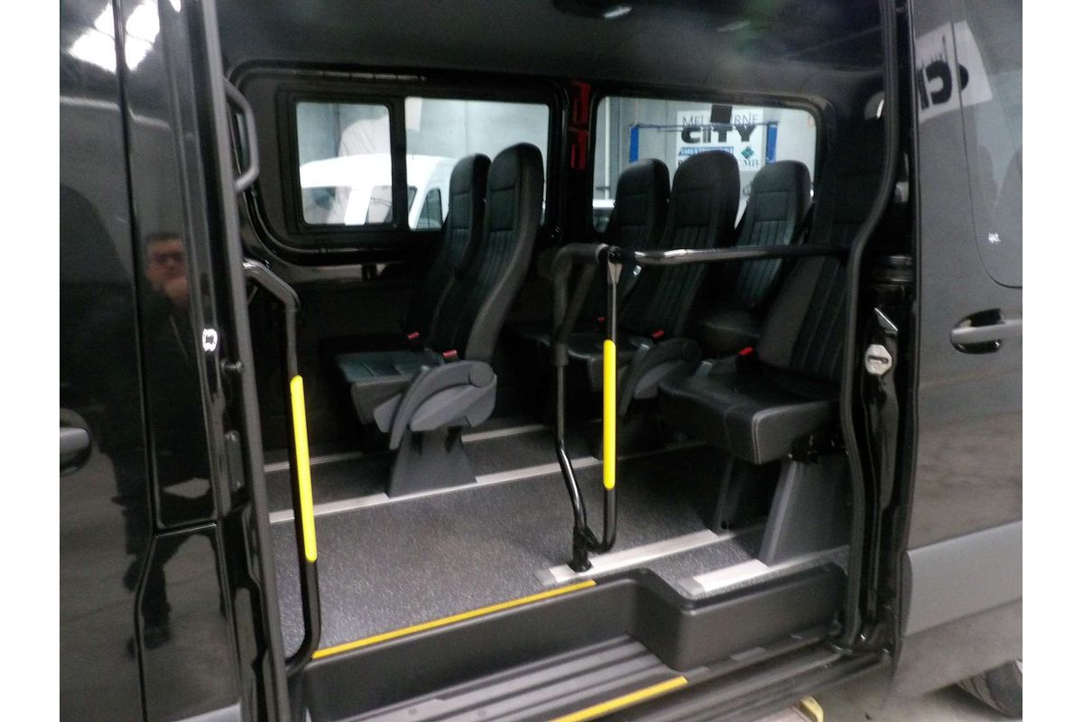 2023 Mercedes-Benz Sprinter 415 Transfer VS30 MWB Low Roof