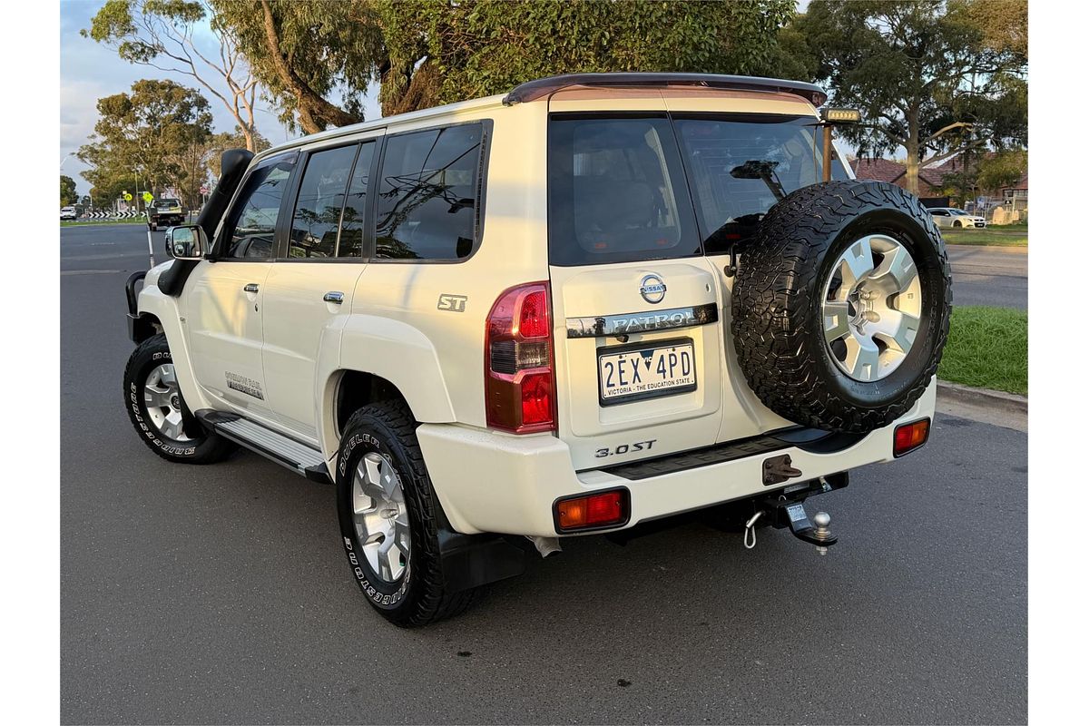 2011 Nissan Patrol ST GU 7