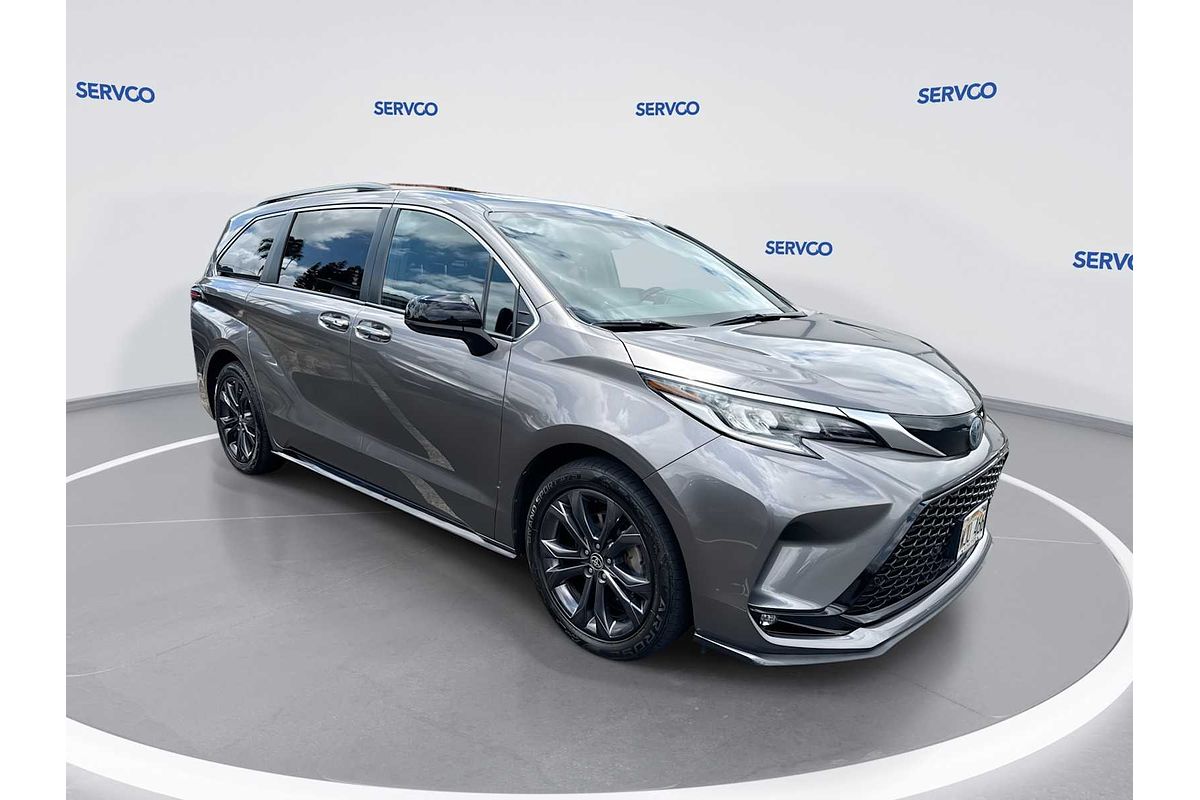 2022 Toyota SIENNA XSE