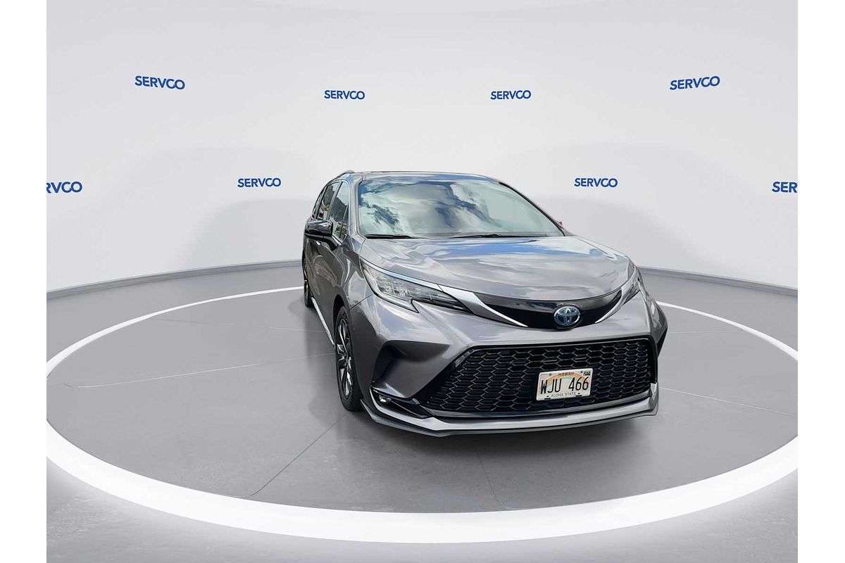 2022 Toyota SIENNA XSE