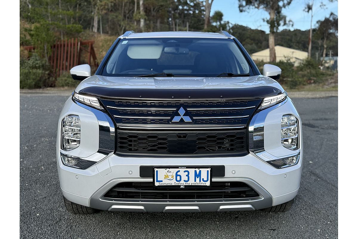 2023 Mitsubishi Outlander Exceed ZM