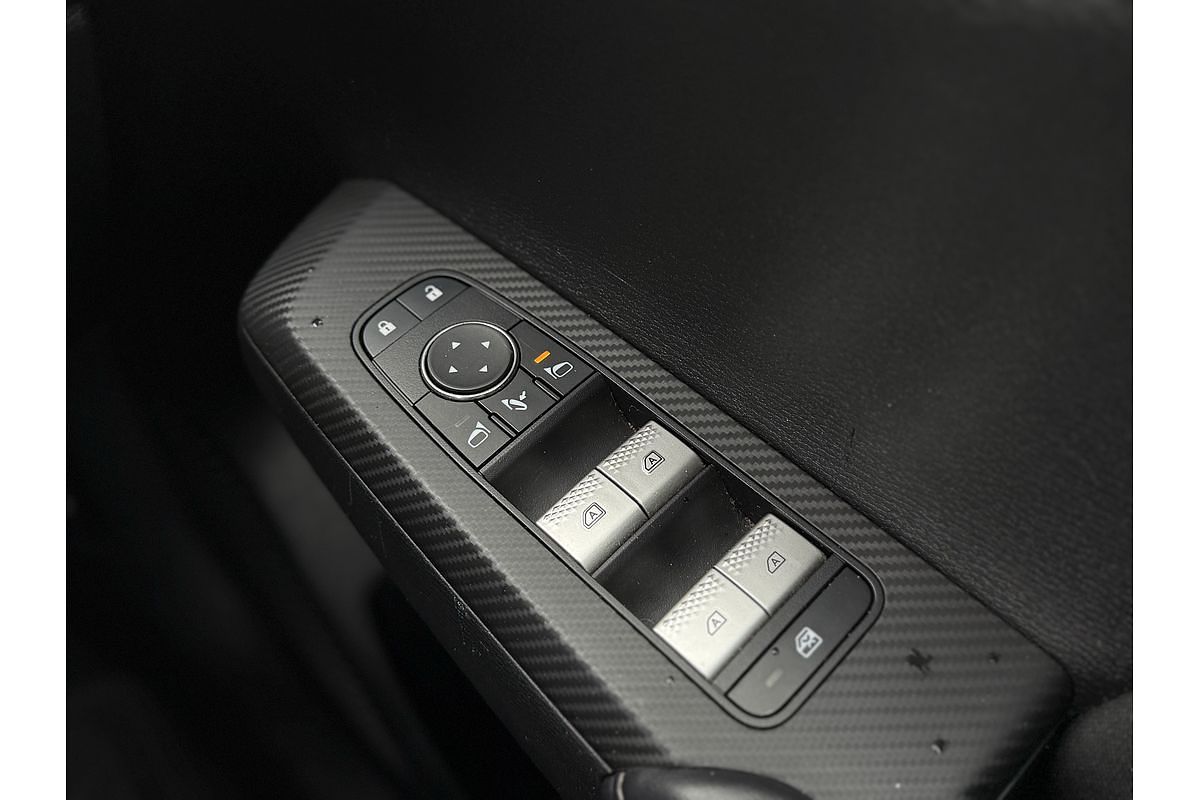 2024 Mitsubishi Outlander LS ZM