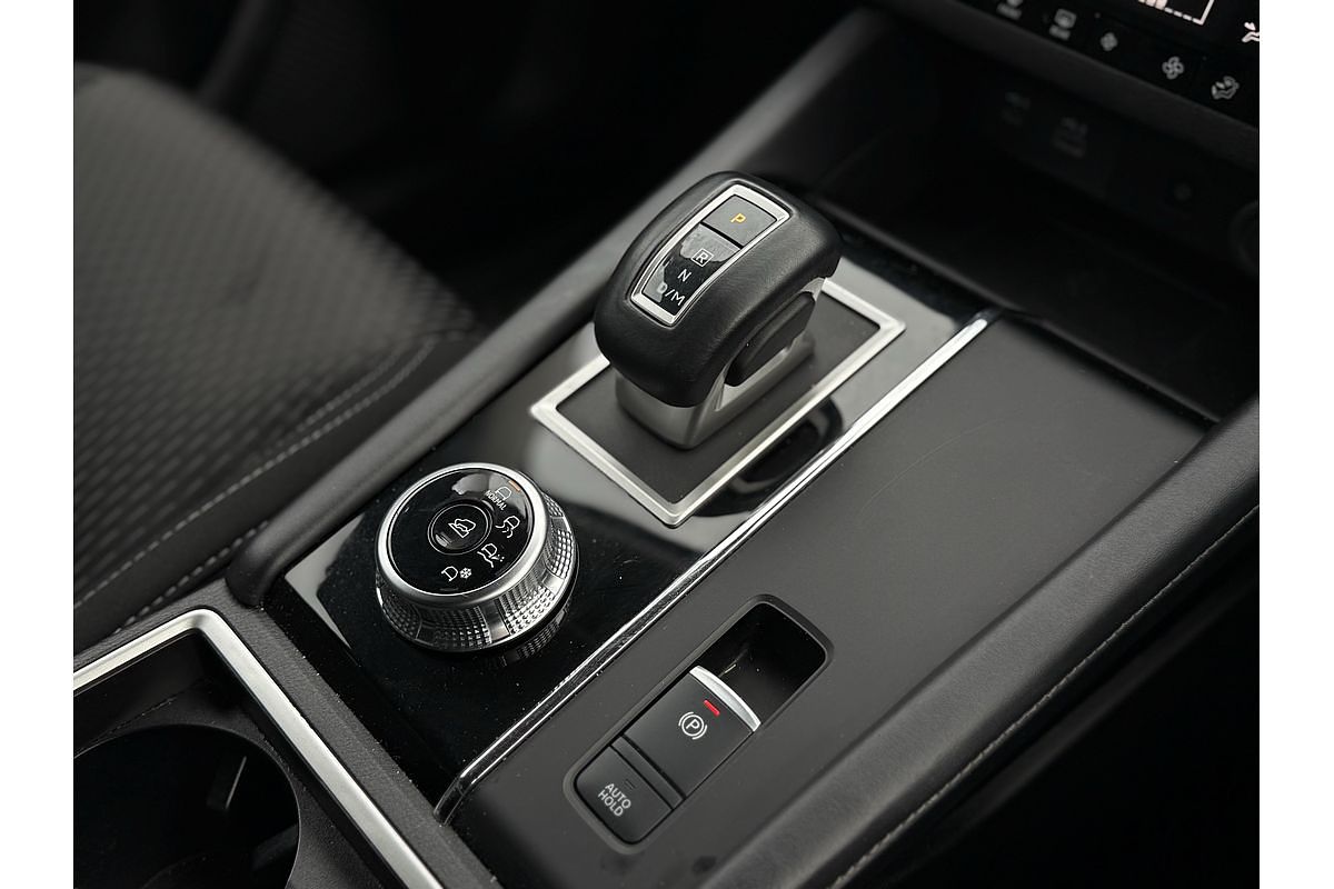 2024 Mitsubishi Outlander LS ZM