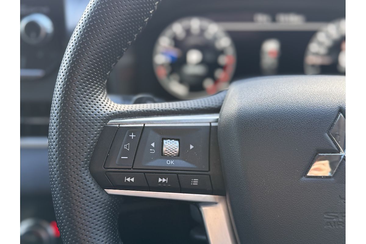 2023 Mitsubishi Outlander Exceed ZM