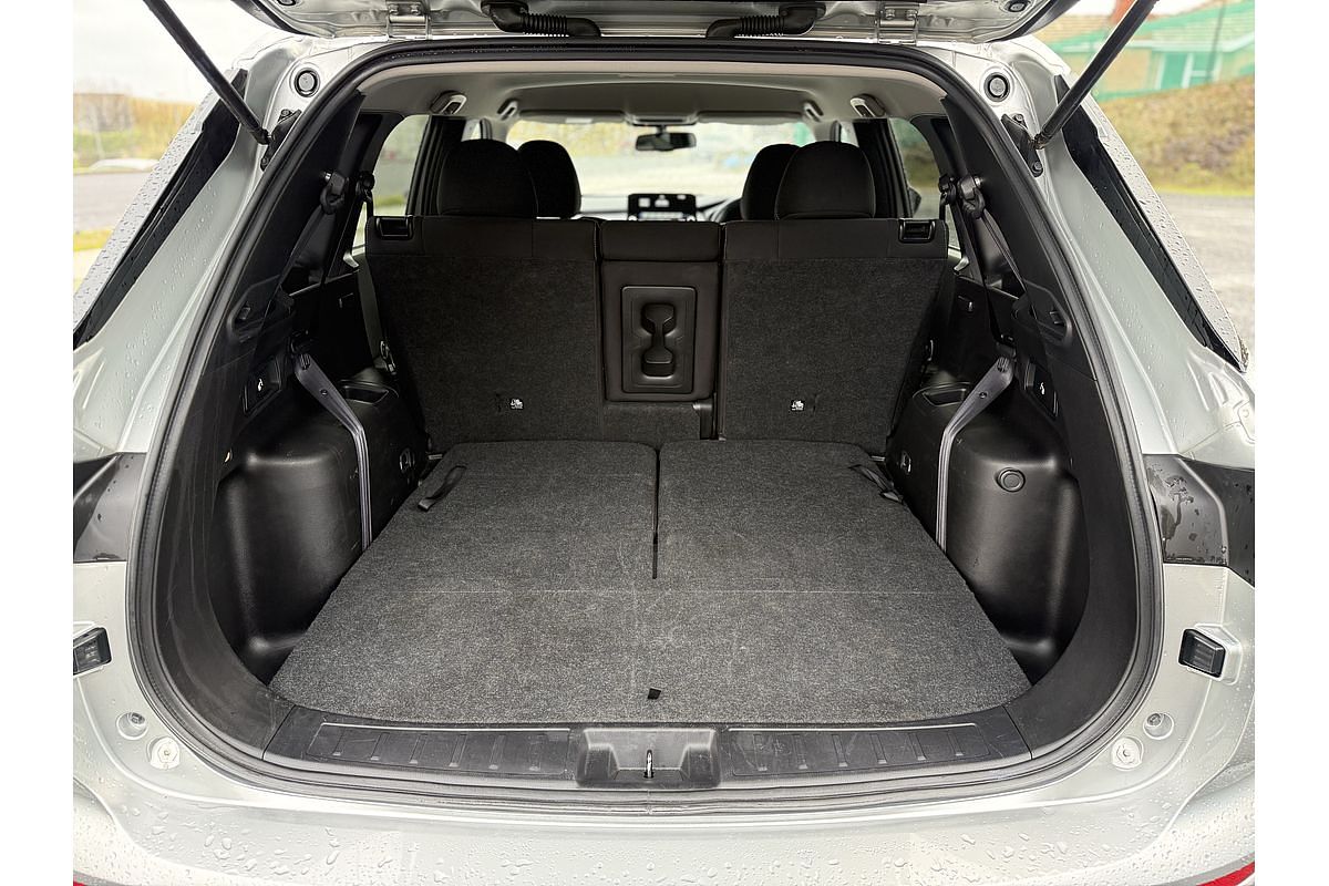 2024 Mitsubishi Outlander LS ZM