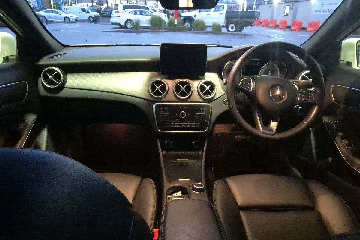 2017 Mercedes-Benz GLA GLA180 X156