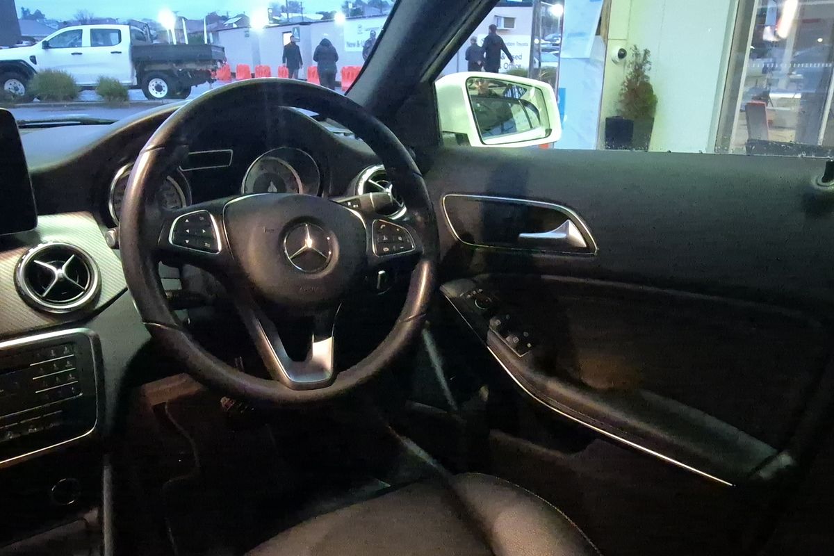 2017 Mercedes-Benz GLA GLA180 X156
