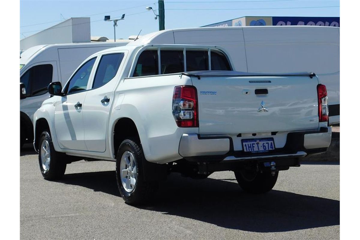 2020 Mitsubishi Triton GLX ADAS MR 4X4