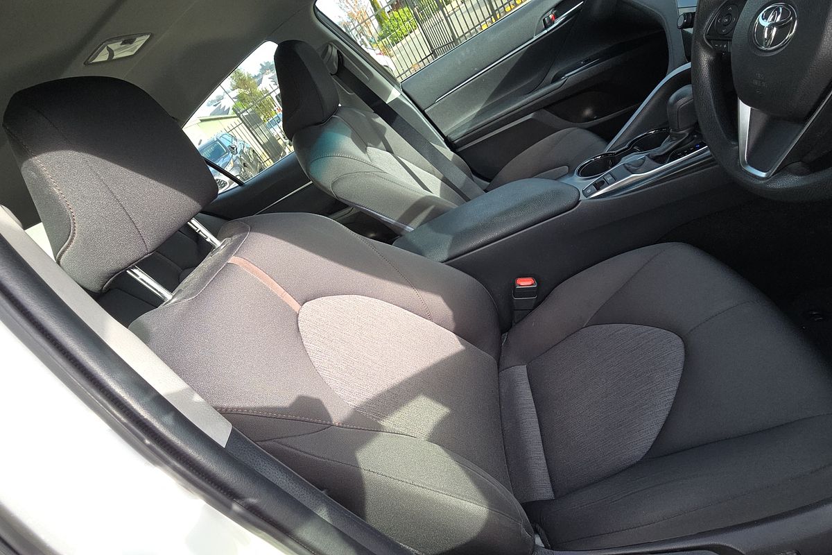 Camry Ascent 2.5L Petrol Automatic Sedan 2V62140 002