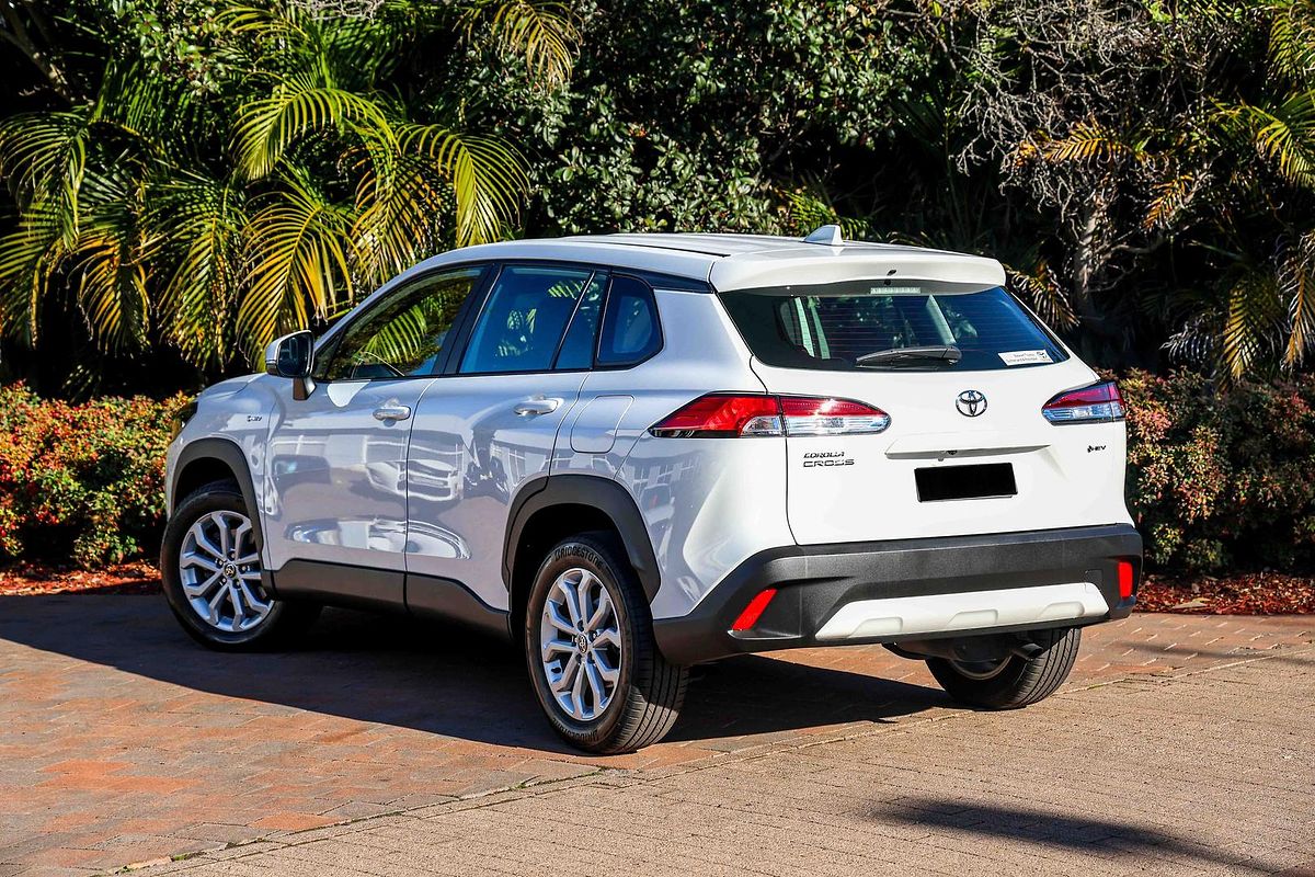 2024 Toyota Corolla Cross GX MXGH10R