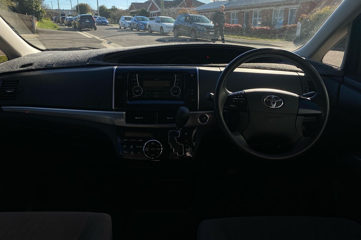 GLI 2.4L Petrol CVT People Mover