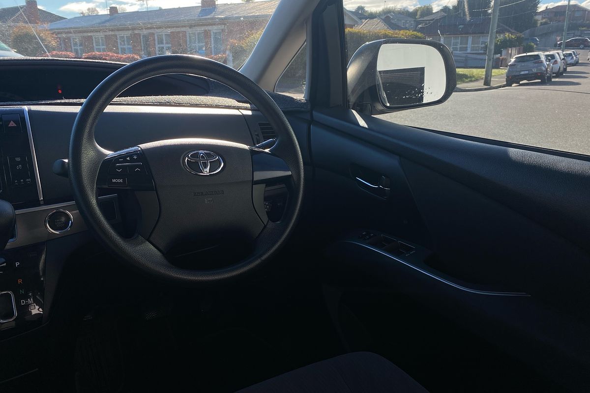 GLI 2.4L Petrol CVT People Mover