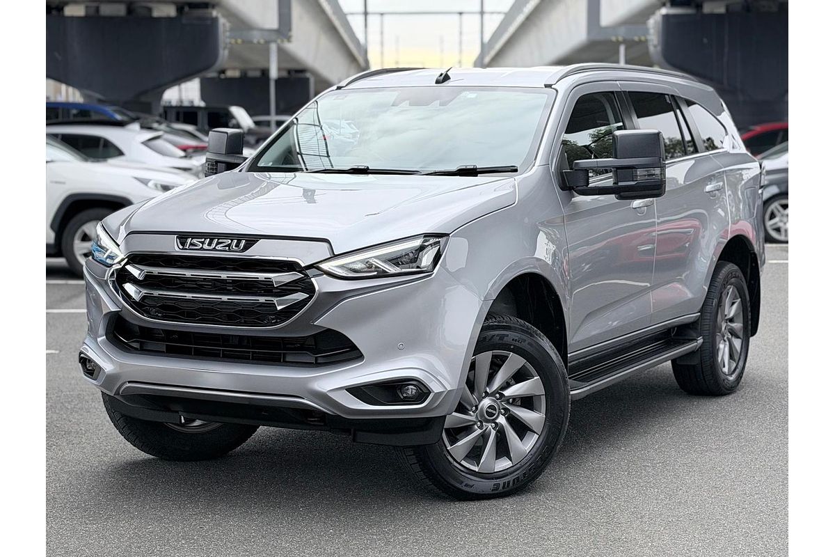 2022 Isuzu MU-X LS-U