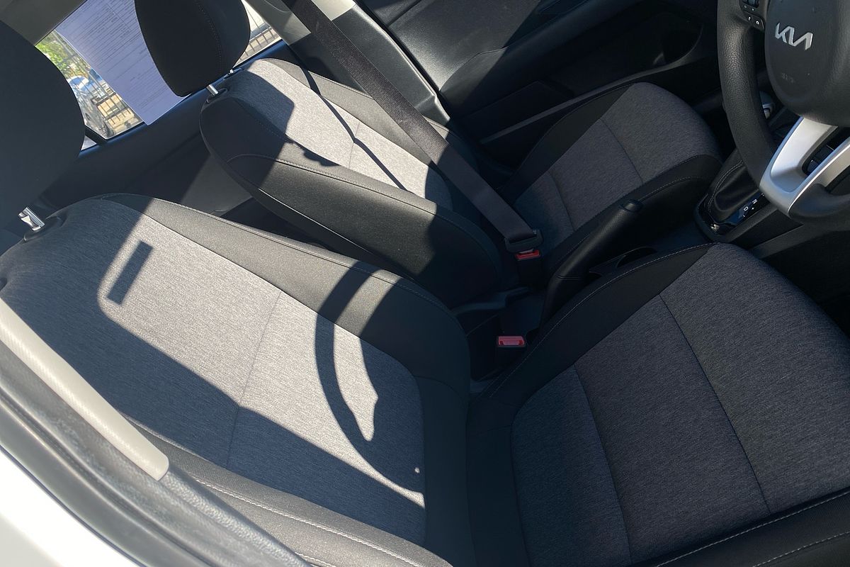 MY24 Kia Stonic CUV S Auto Wagon (H8W5K461FBB0QV)