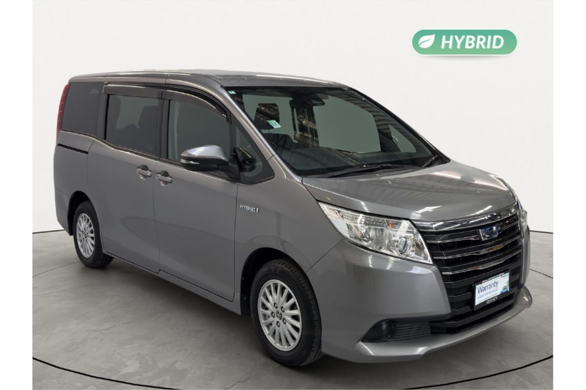 2016 Toyota Noah Hybrid X
