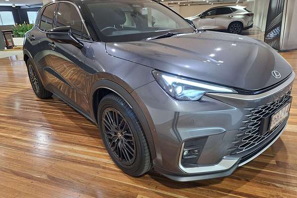 2024 Lexus LBX Sports Luxury MAYH10R