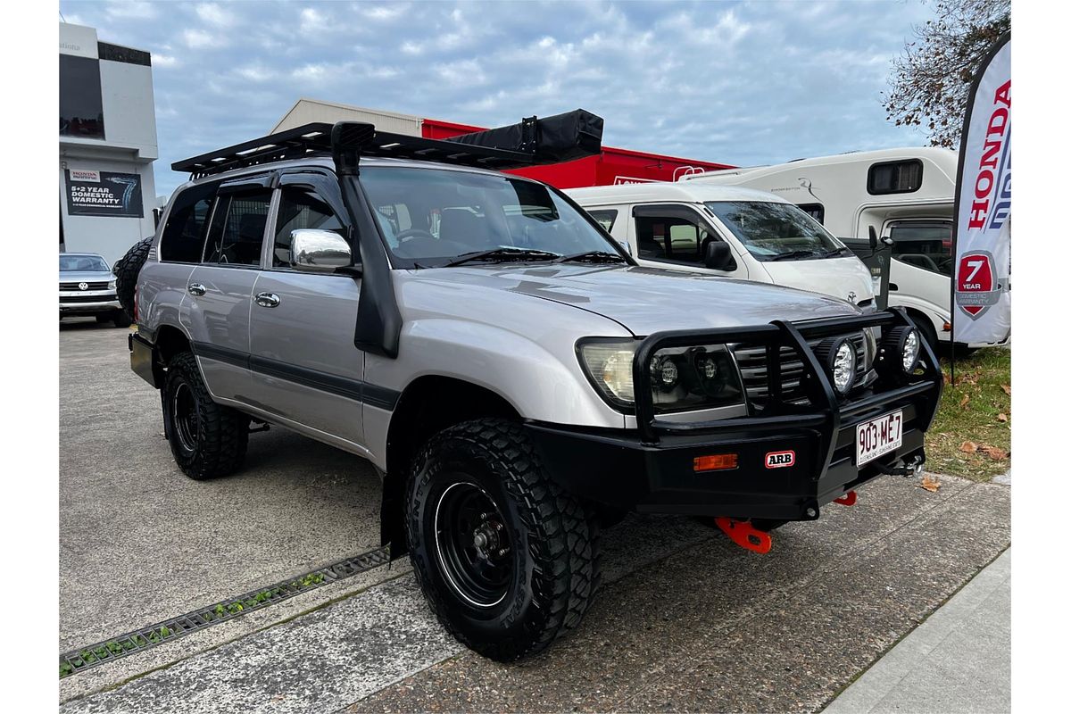 2002 Toyota Landcruiser GXL HZJ105R