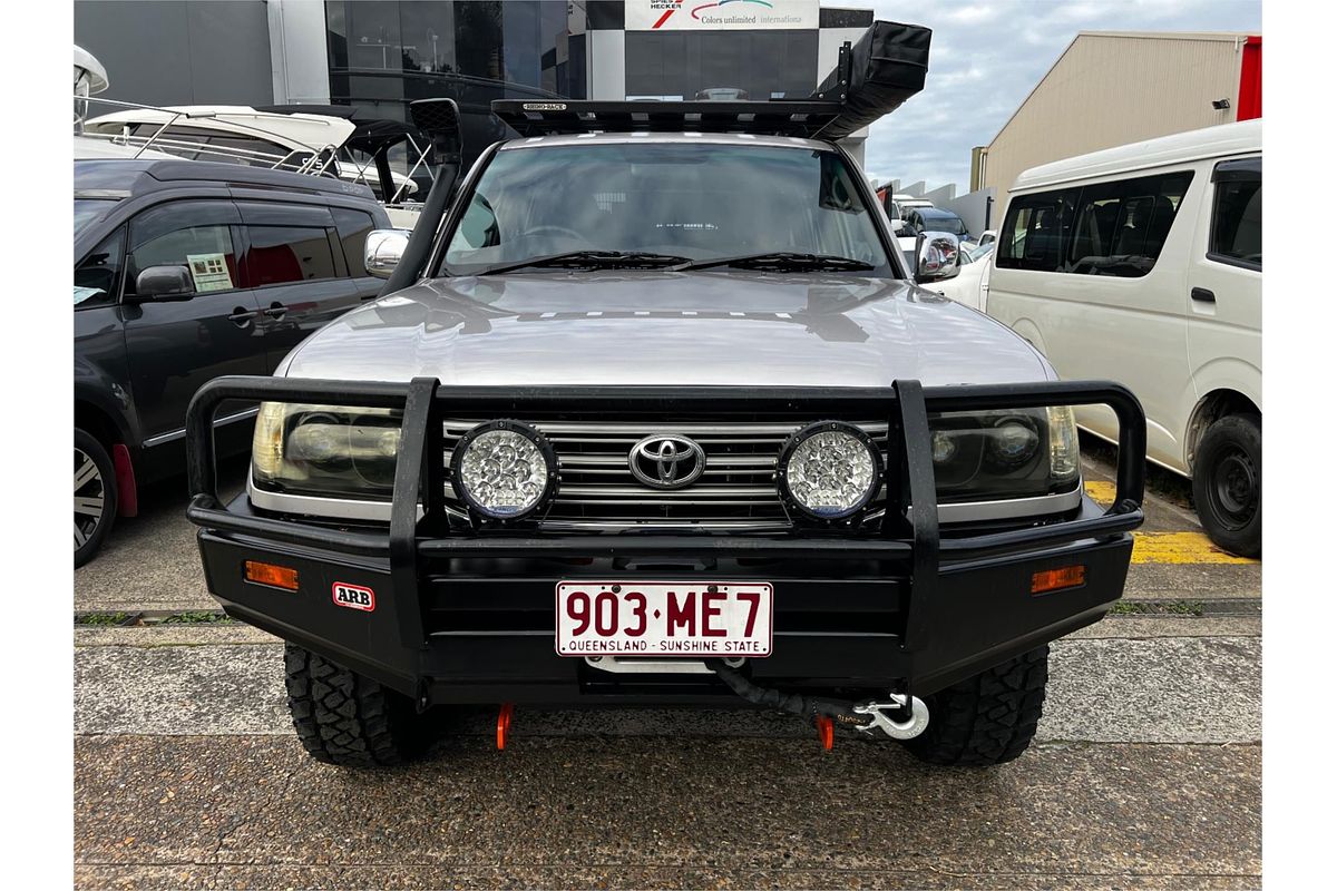2002 Toyota Landcruiser GXL HZJ105R