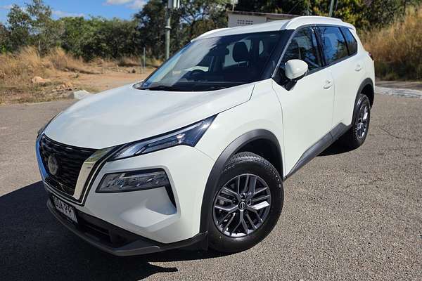 2025 Nissan X-TRAIL ST T33