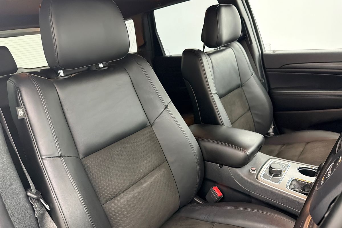 2020 Jeep Grand Cherokee Night Eagle WK
