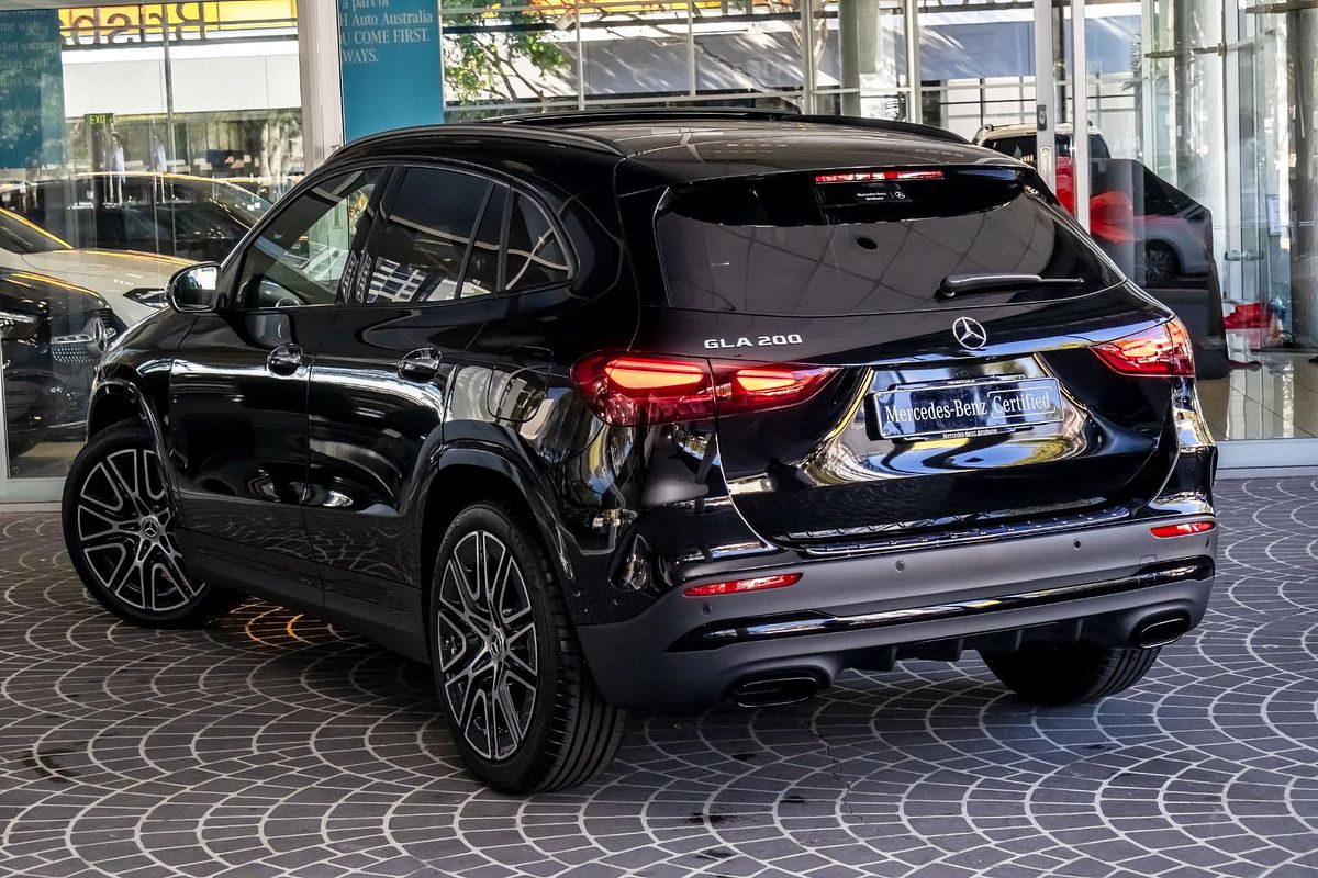 H247 806+056MY GLA200 Special Ed WAG DUAL 7sp