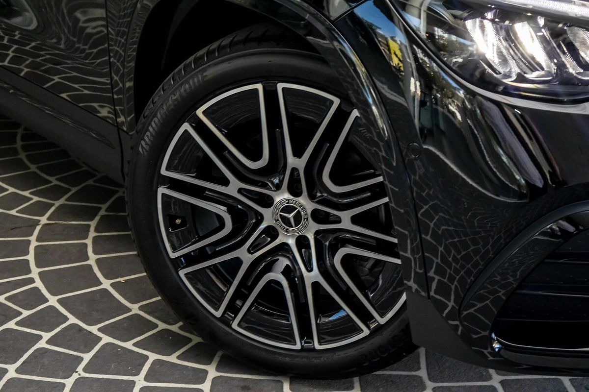 H247 806+056MY GLA200 Special Ed WAG DUAL 7sp