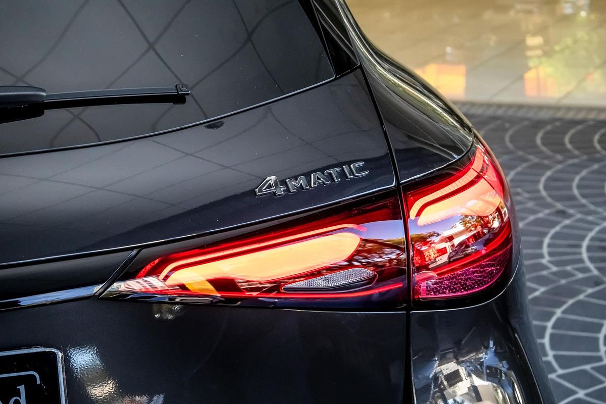 X254 806+056MY GLC300 WAG 9G 9 sp 2.0T/17kW