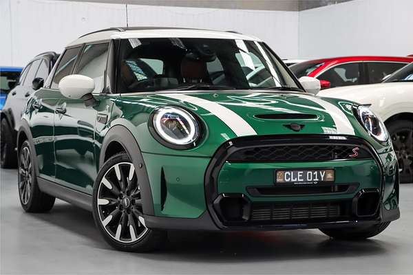 2022 MINI Hatch Cooper S Classic F55 LCI-2