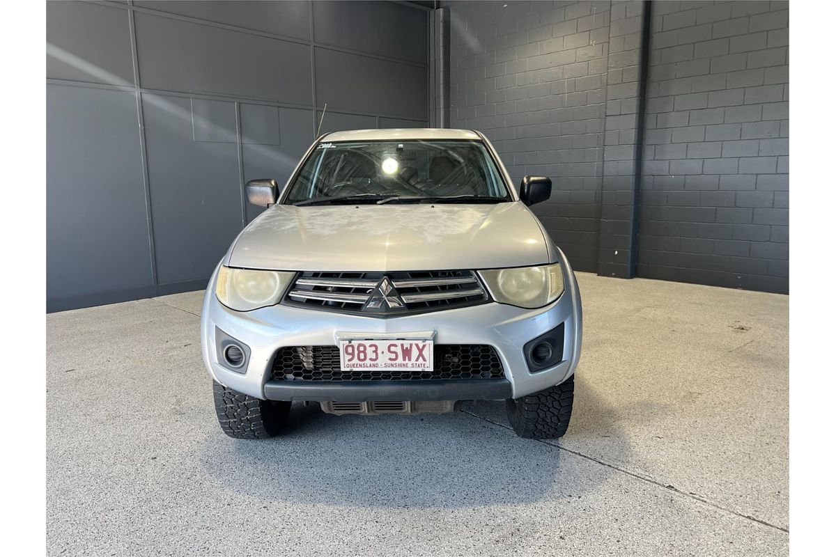 2012 Mitsubishi Triton GLX MN 4X4
