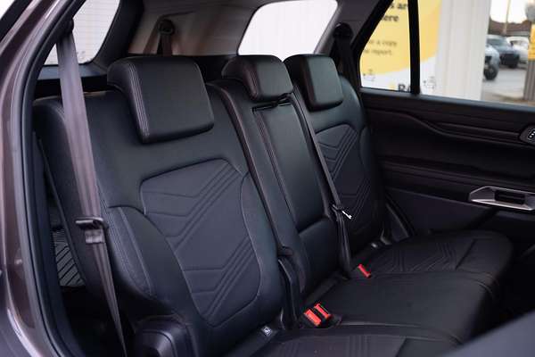 2022 Ford Everest Trend 2.0L thumb-9