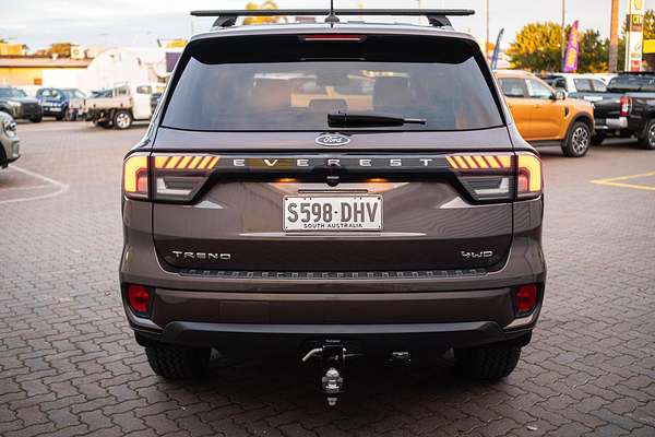 2022 Ford Everest Trend 2.0L thumb-10