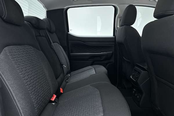 2025 Ford Ranger PHEV XLT 4X4 2.3L thumb-11