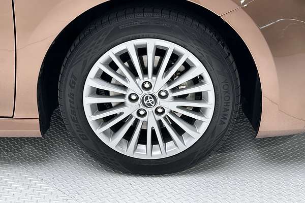 2024 Toyota Camry Ascent AXVH80R thumb-9
