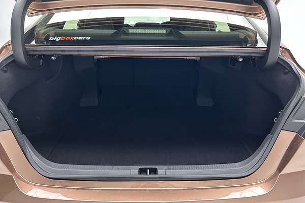2024 Toyota Camry Ascent AXVH80R thumb-20